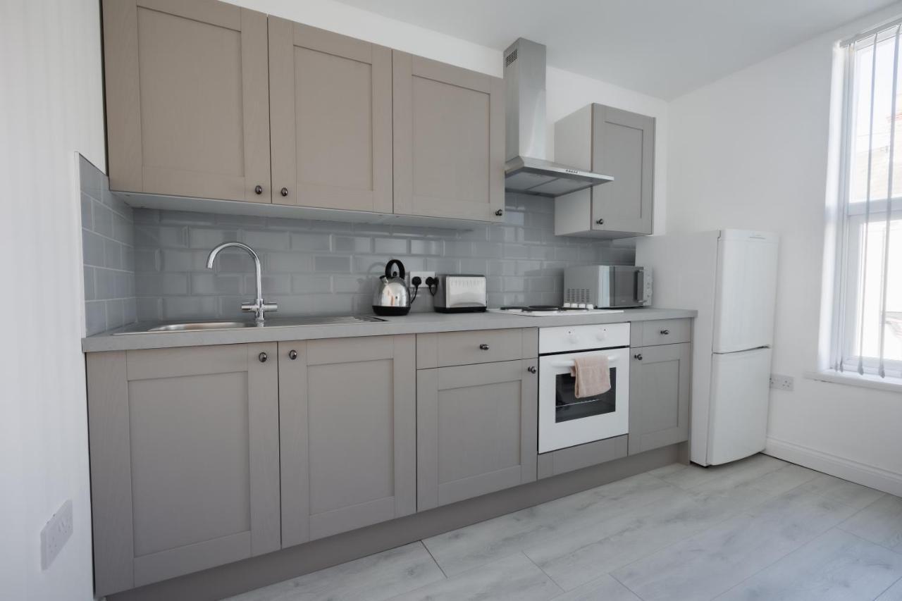 Platform Stadium Apartment With Parking Кингстон-апон-Халл Экстерьер фото